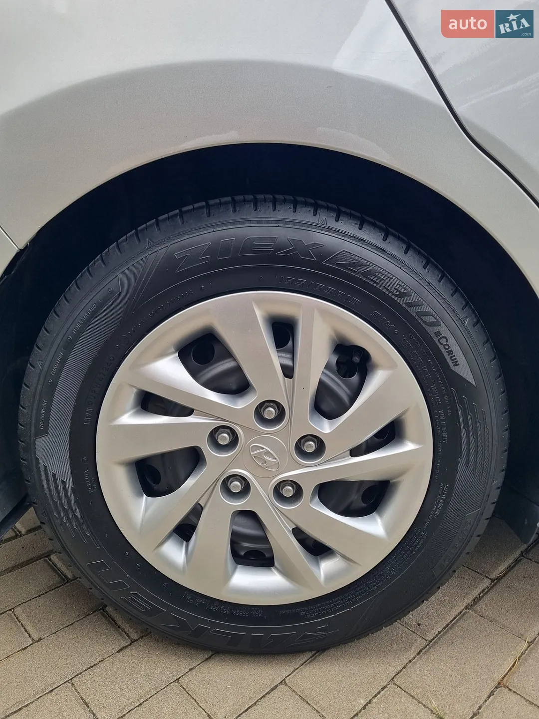 2017 Hyundai Elantra - мініатюра 30