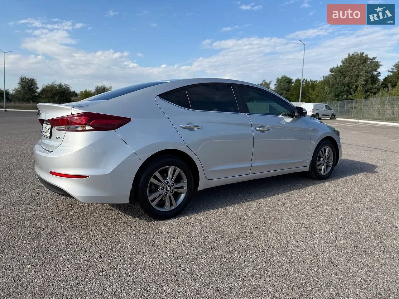 2017 Hyundai Elantra - мініатюра 3