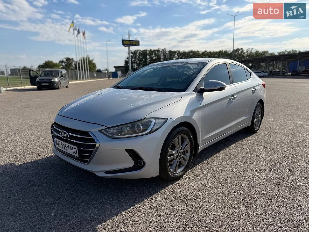 2017 Hyundai Elantra - фото 1