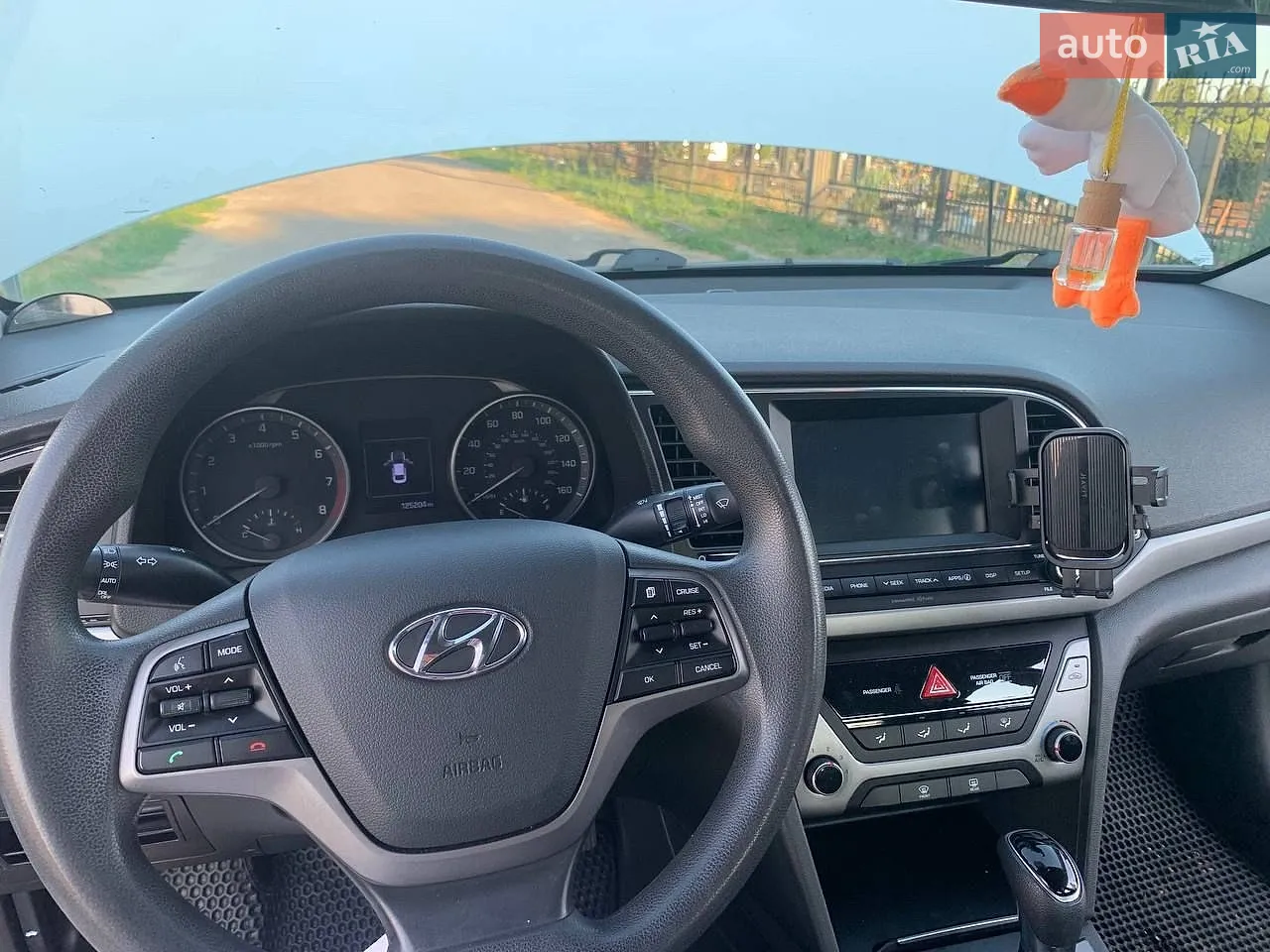 2018 Hyundai Elantra - мініатюра 25