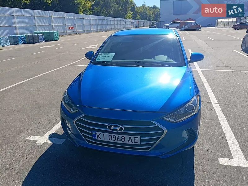 Hyundai Elantra