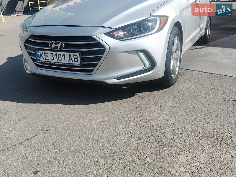 Hyundai Elantra 2017