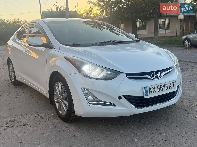 Hyundai Elantra 2015