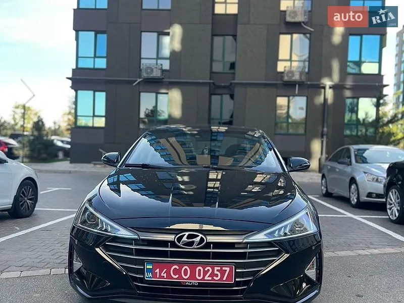 Hyundai Elantra 2019