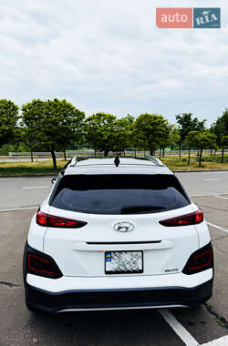 Позашляховик / Кросовер Hyundai Encino EV 2021 в 