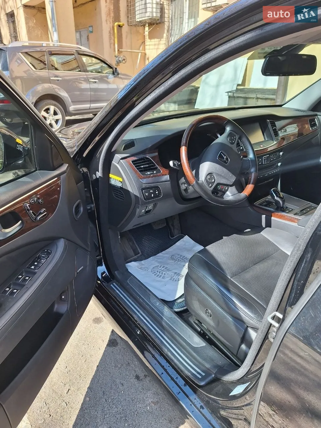 2013 Hyundai Equus - мініатюра 17
