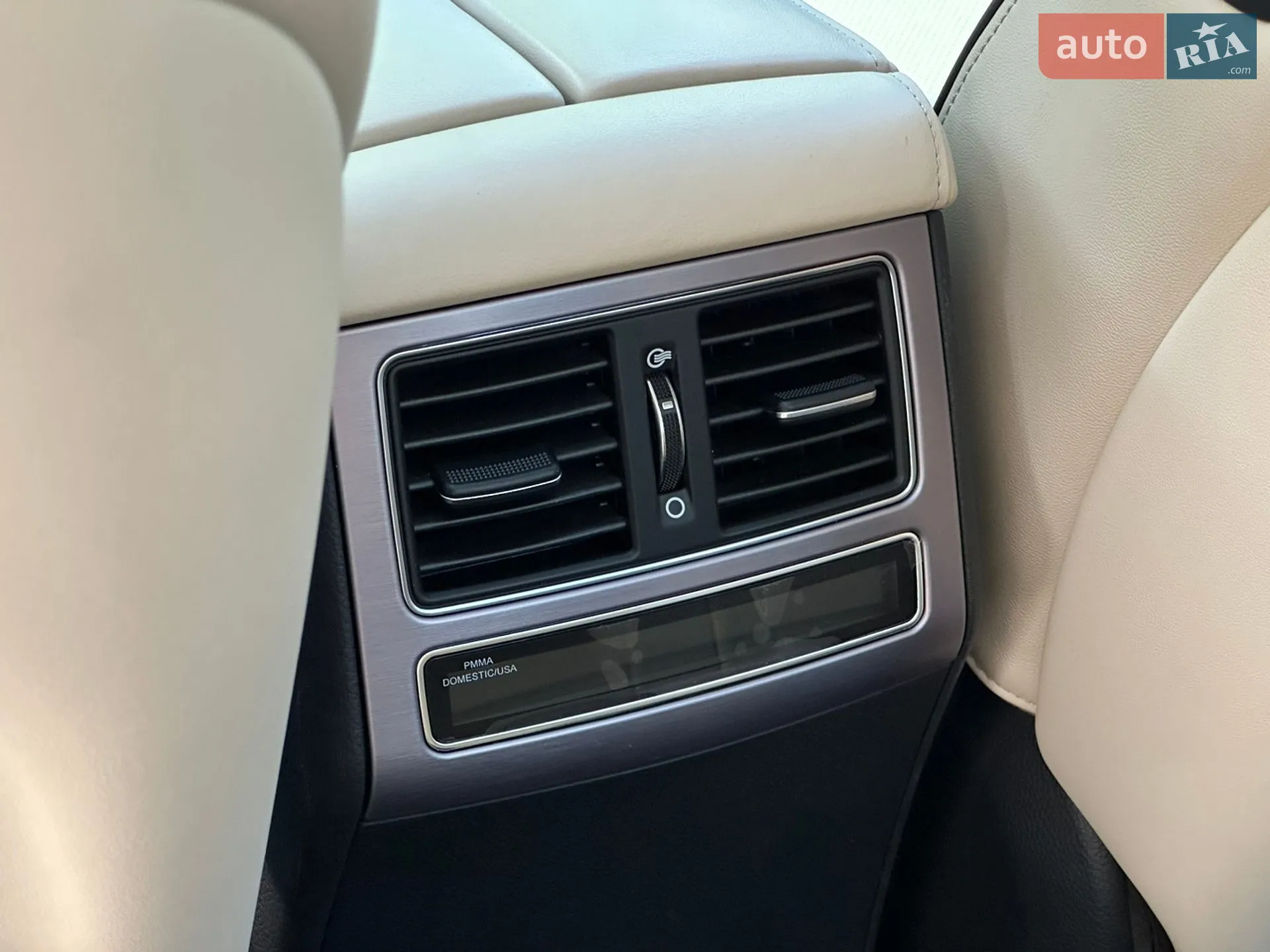 2015 Hyundai Equus - мініатюра 42