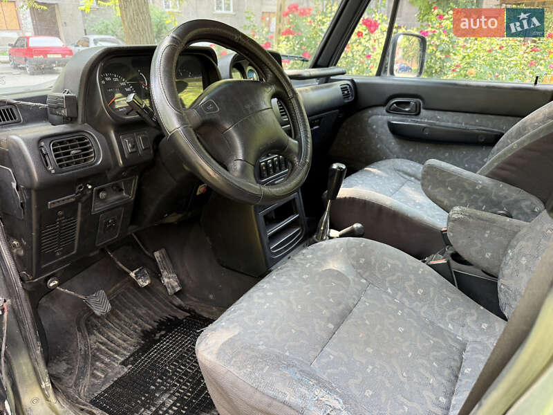 Позашляховик / Кросовер Hyundai Galloper 1998 в Павлограді фото 13 Позашляховик / Кросовер Hyundai Galloper 1998 в Павлограді