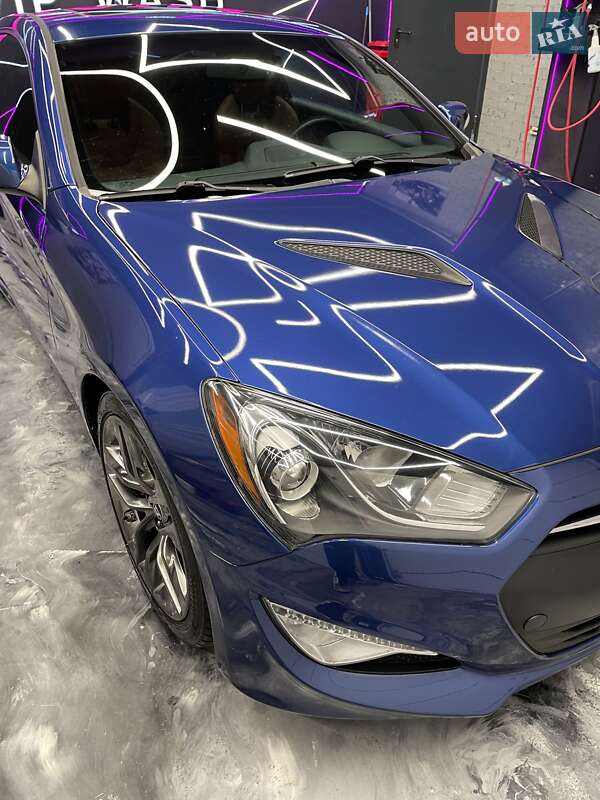 Купе Hyundai Genesis Coupe 2015 в Киеве