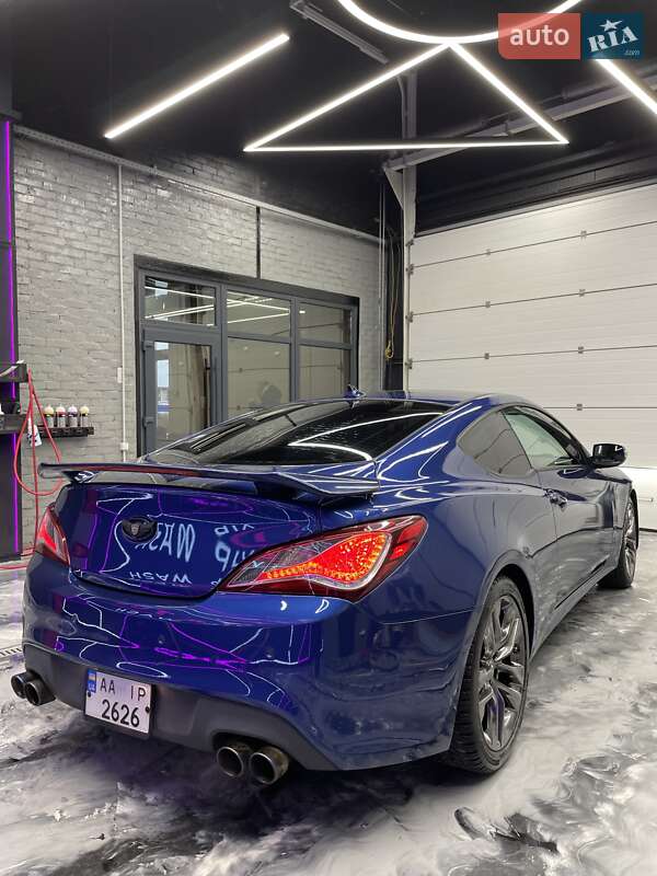 Купе Hyundai Genesis Coupe 2015 в Киеве