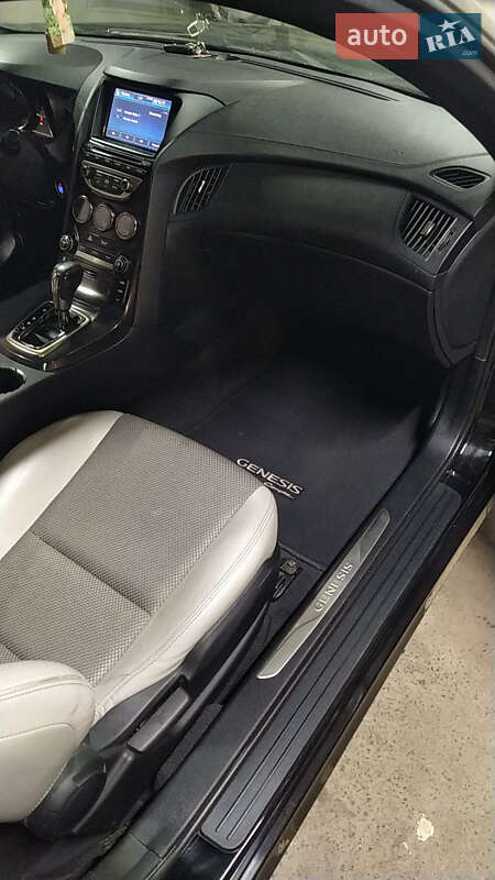 Купе Hyundai Genesis Coupe 2013 в Киеве фото 11 Купе Hyundai Genesis Coupe 2013 в Киеве