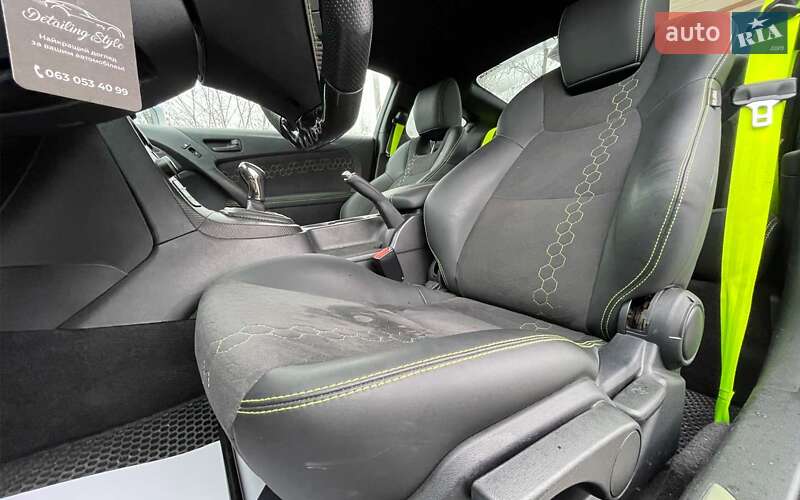 Купе Hyundai Genesis Coupe 2014 в Коломиї