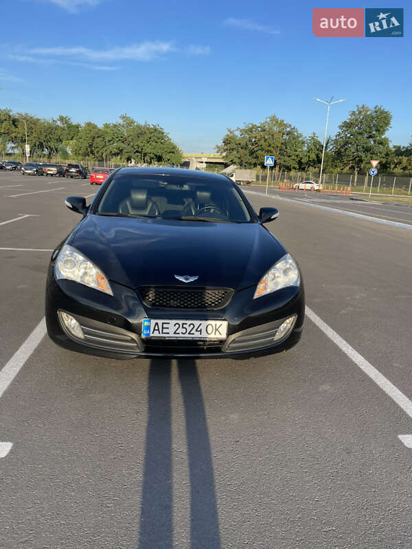 Купе Hyundai Genesis Coupe 2009 в Днепре