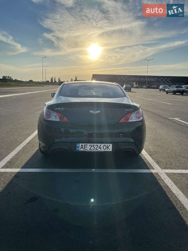 Купе Hyundai Genesis Coupe 2009 в Днепре