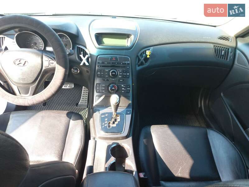 Купе Hyundai Genesis Coupe 2011 в Києві
