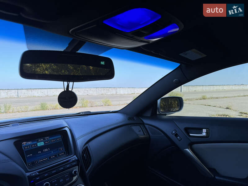 Купе Hyundai Genesis Coupe 2013 в Киеве