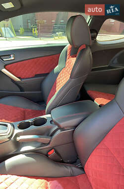 Купе Hyundai Genesis Coupe 2012 в 