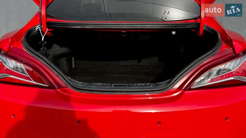 Купе Hyundai Genesis Coupe 2013 в Киеве фото 13 Купе Hyundai Genesis Coupe 2013 в Киеве