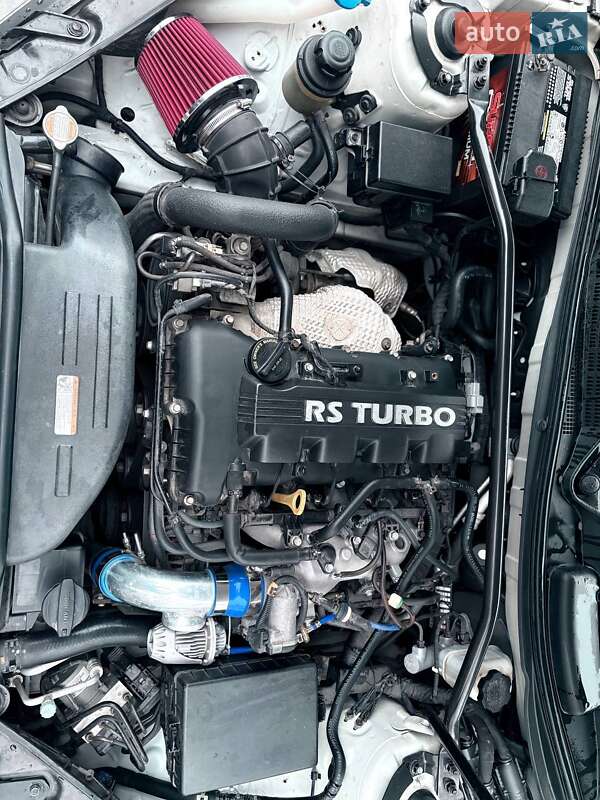 Купе Hyundai Genesis Coupe 2011 в Малине