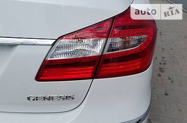 Седан Hyundai Genesis 2013 в Луцке