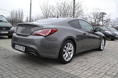 Купе Hyundai Genesis 2013 в Маріуполі