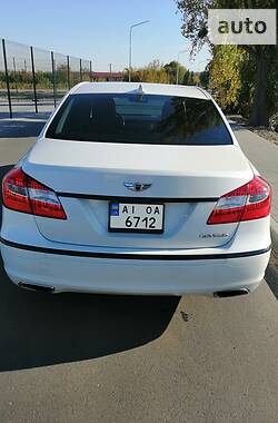 Седан Hyundai Genesis 2012 в Києві