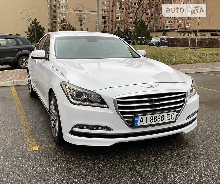 Седан Hyundai Genesis 2015 в 