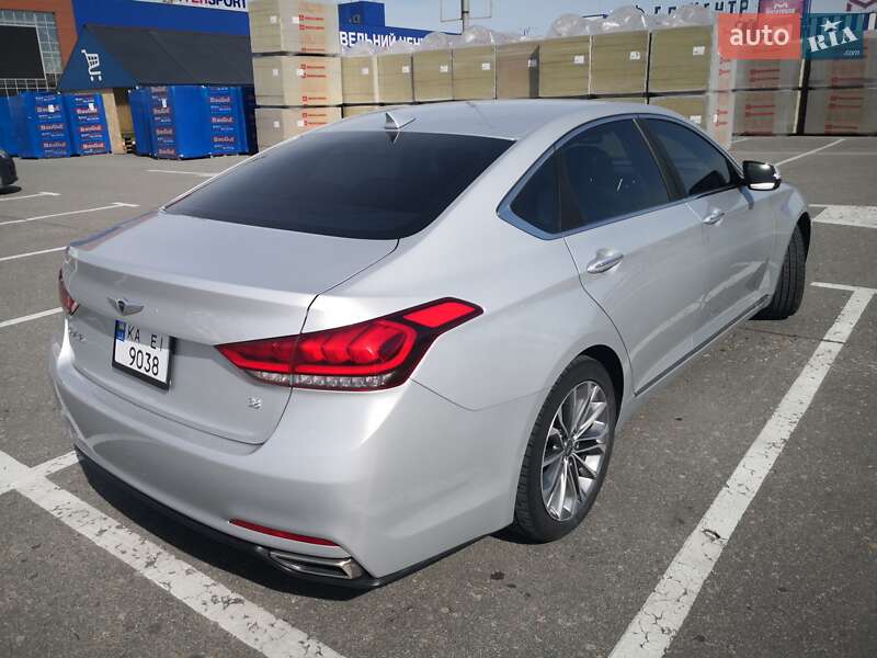 Седан Hyundai Genesis 2014 в Києві