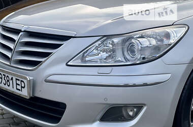 Седан Hyundai Genesis 2008 в 