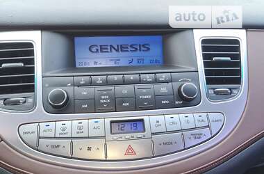 Седан Hyundai Genesis 2008 в Полтаве