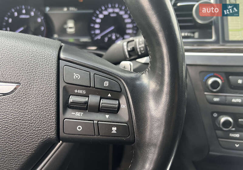 Седан Hyundai Genesis 2017 в Одесі