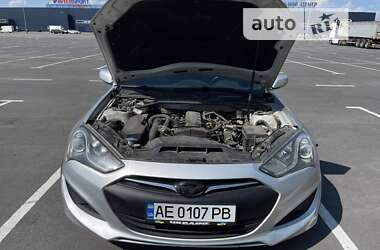 Купе Hyundai Genesis 2013 в Дніпрі