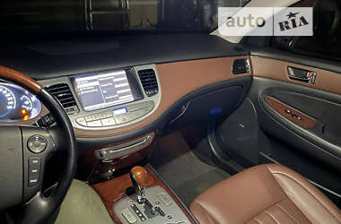 Седан Hyundai Genesis 2009 в 