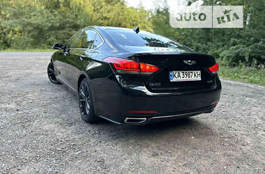 Седан Hyundai Genesis 2015 в Львове