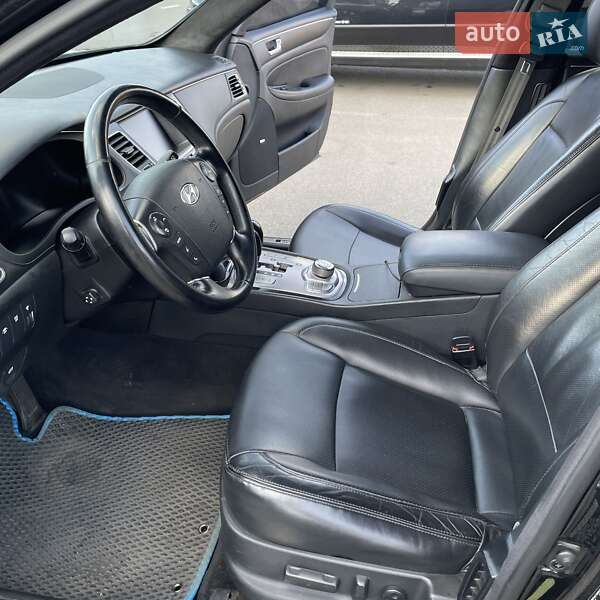 Седан Hyundai Genesis 2011 в Киеве