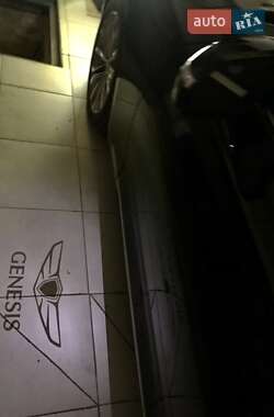 Седан Hyundai Genesis 2014 в Черкассах