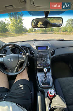 Купе Hyundai Genesis 2011 в Дніпрі