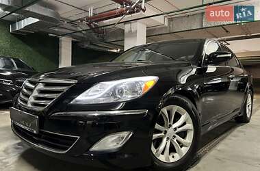 Hyundai Genesis 2013
