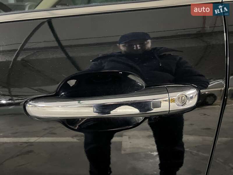 Седан Hyundai Genesis 2013 в Киеве