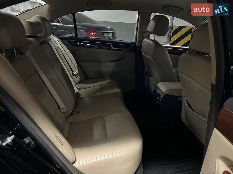 Седан Hyundai Genesis 2013 в Киеве