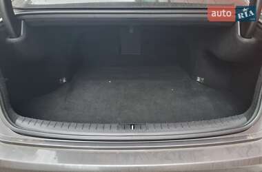 Седан Hyundai Genesis 2014 в 