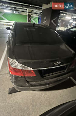 Седан Hyundai Genesis 2008 в Києві