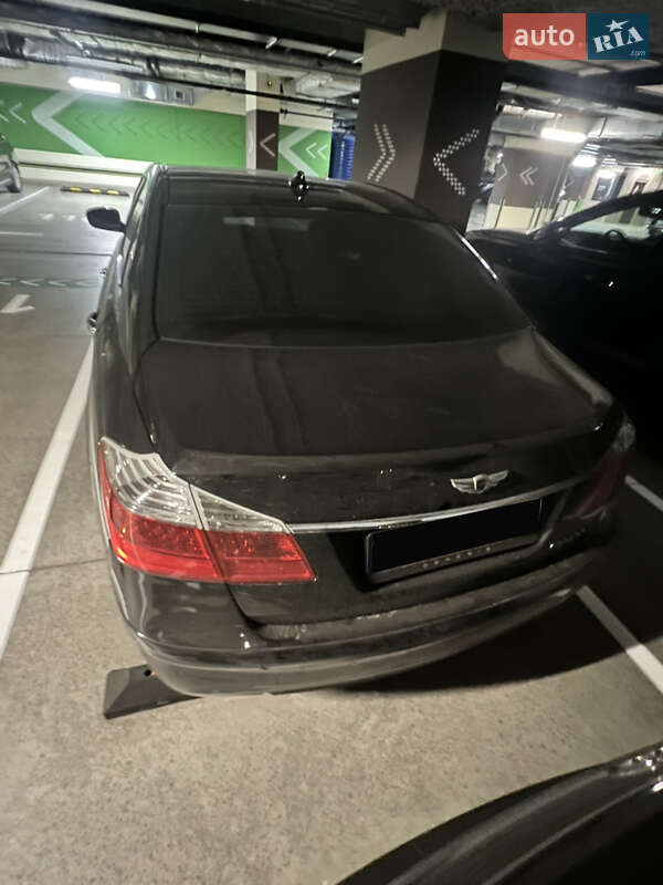 Седан Hyundai Genesis 2008 в 