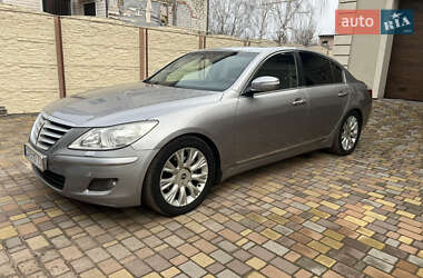 Седан Hyundai Genesis 2009 в Чернигове