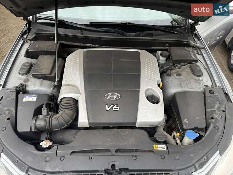 Седан Hyundai Genesis 2012 в Киеве