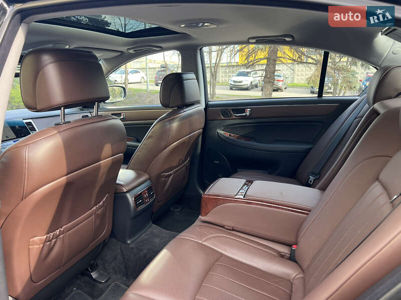 Седан Hyundai Genesis 2008 в Киеве фото 27 Седан Hyundai Genesis 2008 в Киеве