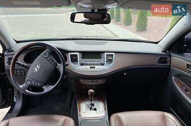Седан Hyundai Genesis 2009 в 