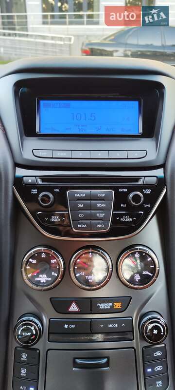 Купе Hyundai Genesis 2012 в Киеве фото 30 Купе Hyundai Genesis 2012 в Киеве