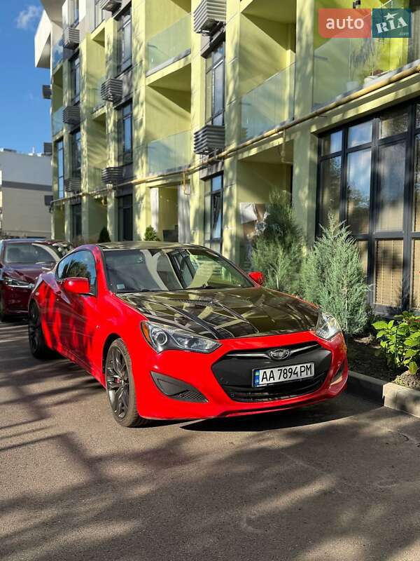 Hyundai Genesis 2012