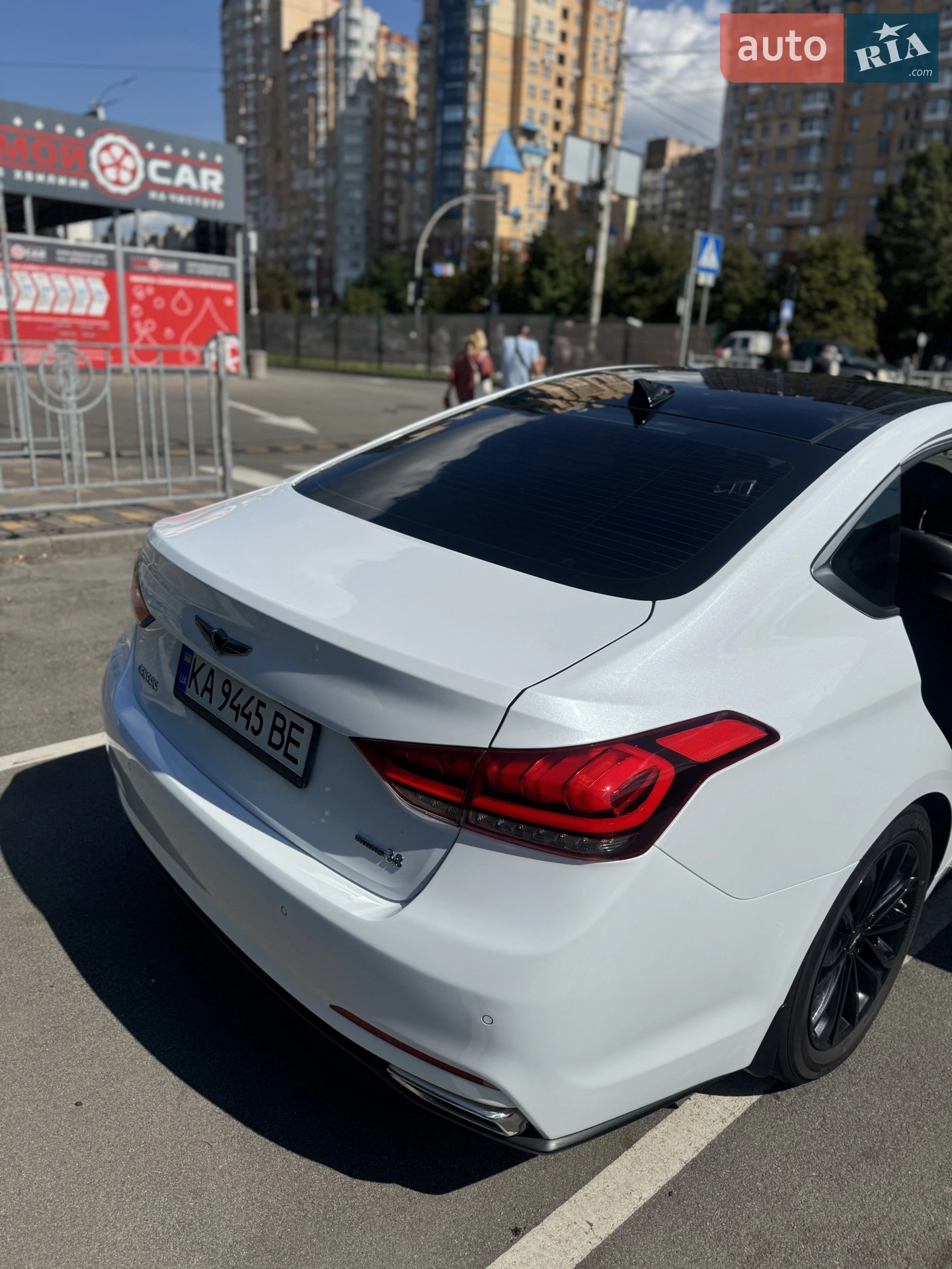 2015 Hyundai Genesis - мініатюра 10